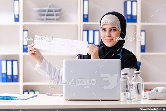 عکس پزشک خانم با حجاب