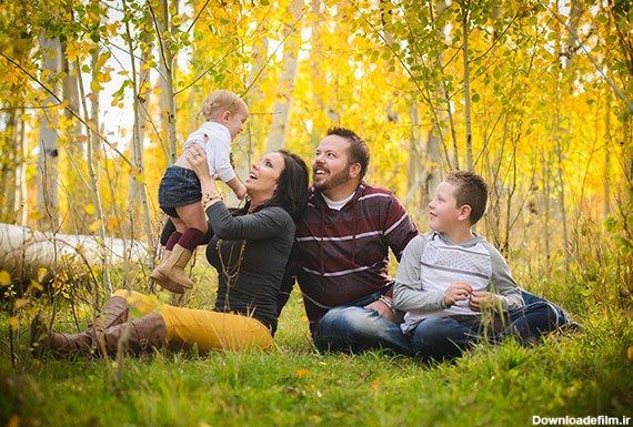 عکس خانوادگی - ایده ها و ژست های مناسب برای عکس خانوادگی در فضای باز