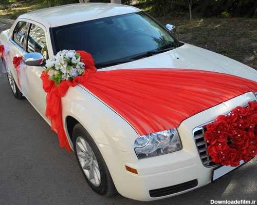 تزیین ماشین عروس با تور و گل