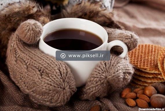 عکس با کیفیت از هوای سرد و فنجان چایی