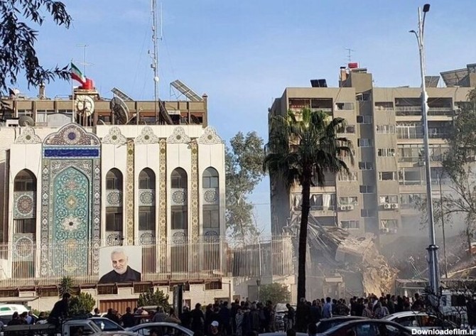 ببینید | تصویری از برخورد ترکش موشک‌های اسرائیل به دفتر کار سفیر ایران