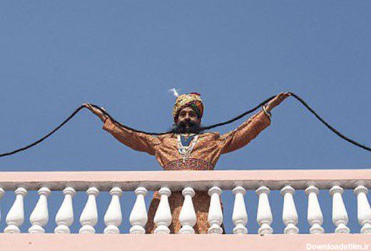 بلندترین سبیل دنیا متعلق به مرد هندی با 4/2متر+ فیلم