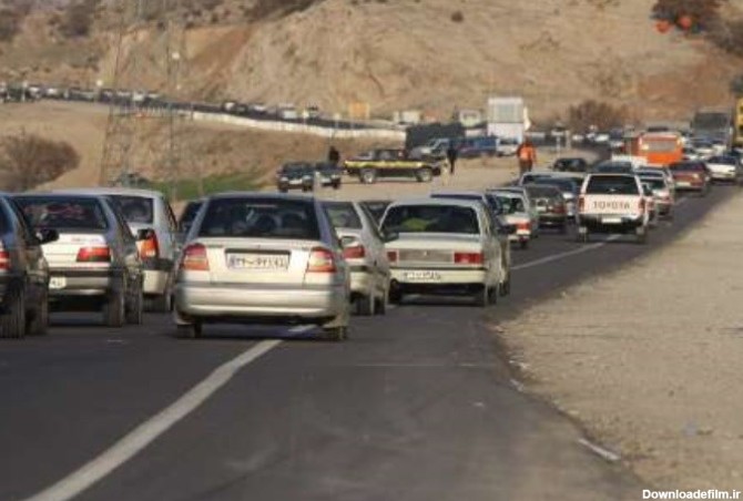 ترافیک سنگین در جاده های منتهی به تهران در غروب ۱۴ فروردین