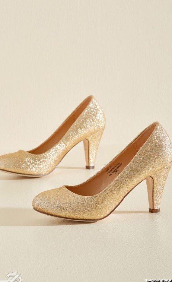 مدل کفش پاشنه بلند مشکی طلایی