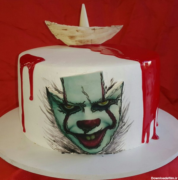 کیک تولد با تم فیلم ترسناک It