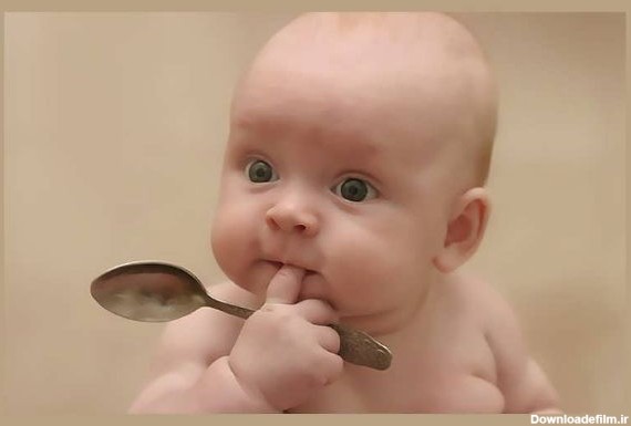 تغذیه نوزاد 5 ماهه چگونه است؟+جدول برنامه غذایی نوزاد 5 ماهه
