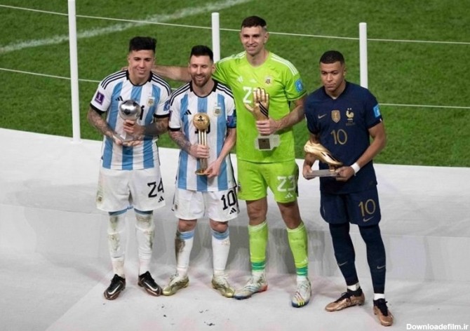 معرفی بهترین‌های جام جهانی 2022؛ مسی توپ طلا گرفت، مارتینس دستکش طلایی + عکس