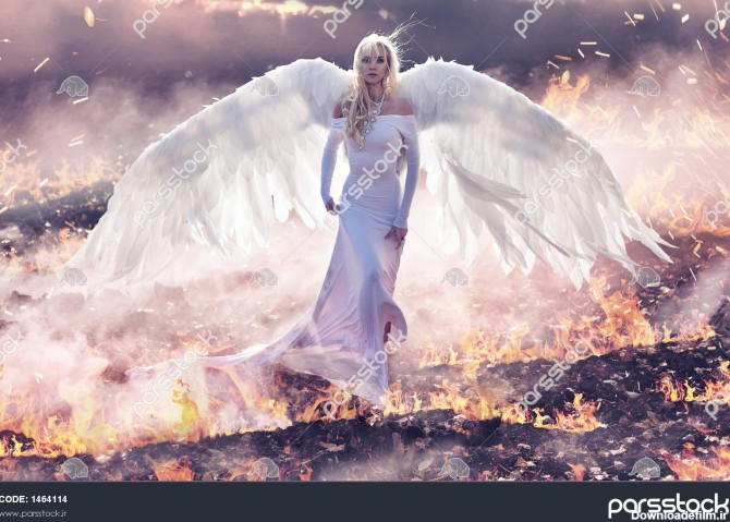 تصویر هنری زیبا زن فرشته ای خیره کننده که زمینه های آتش را در حال ...