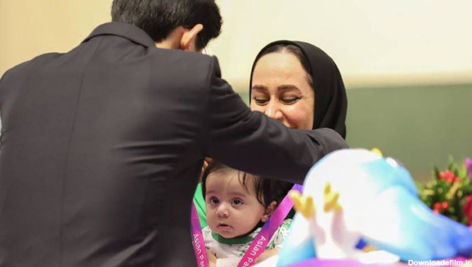 این نوزاد ایرانی مدال هانگژو را گرفت + عکس تنها نوزاد جهان با مدال ...