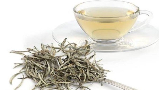 انواع چای سفید و خواص آن برای سلامتی - مجله اکالا