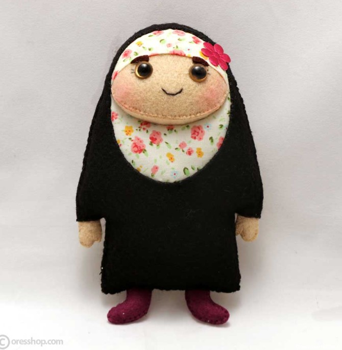 عروسک زینب | عروسک نمدی دختر باحجاب - فروشگاه کودک اُرِس