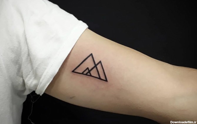 طراحی تاتو با مثلث