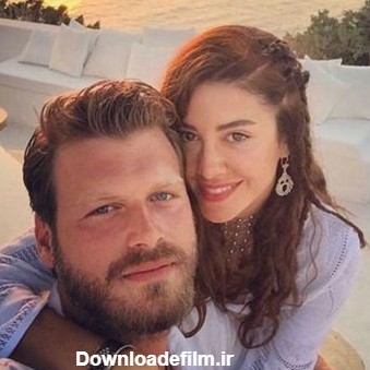 سلفی بازیگر سریال «عشق ممنوع» و نامزدش در کنار دریا+عکس