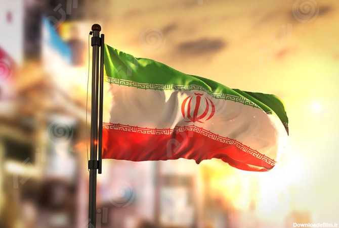 عکس با کیفیت پرچم درحال اهتزاز ایران با زمینه نارنجی و غروب خورشید ...