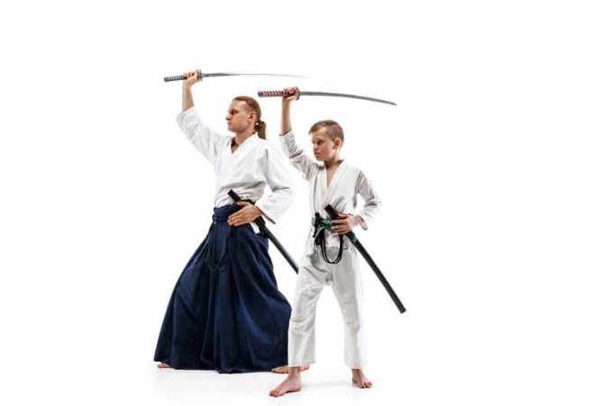 عکس باکیفیت آموزش شمشیرزنی