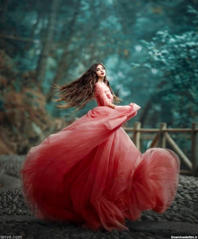 لباس سرخ و البته خوشگل - عکس ویسگون