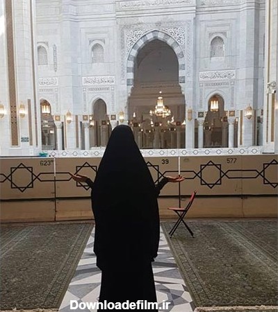 دختر چادری با حجاب اسلامی