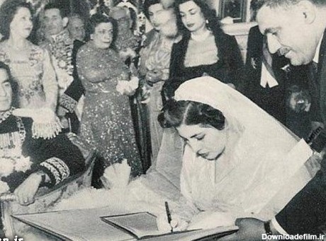 گردنبد الماسی که محمدرضا شاه به ثریا هدیه داد! +عکس | بهداشت نیوز