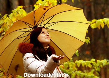 عکس دختر با چتر زرد زیر باران girl wallpaper in rain