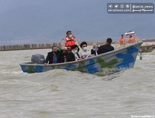 عکس/ قایق سواری ابراهیم رئیسی در دریای خزر