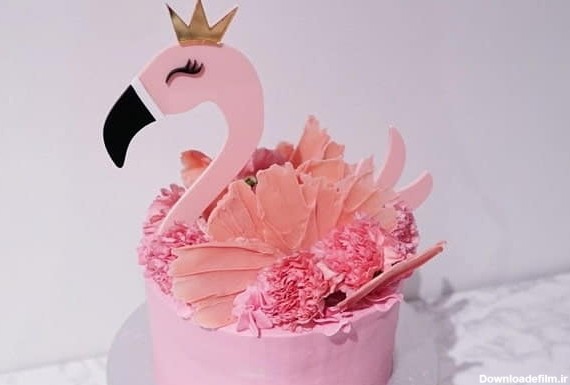 استفاده از استند برای کیک تولد دخترانه