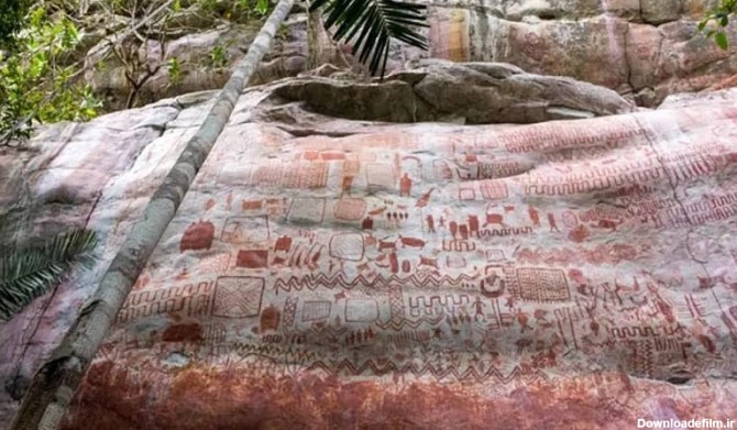 دیوار نقاشی‌شده در جنگل آمازون