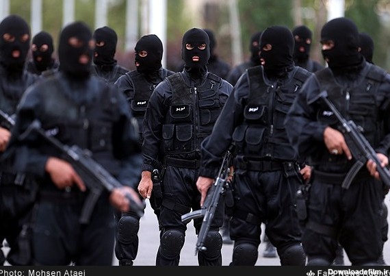 مانور اقتدار یگان های ویژه نیروی انتظامی | خبرگزاری فارس