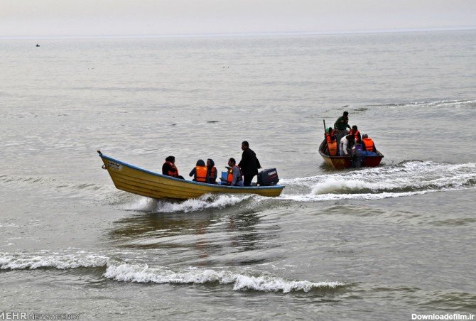 مسافران نوروزی در سواحل دریای خزر + تصاویر