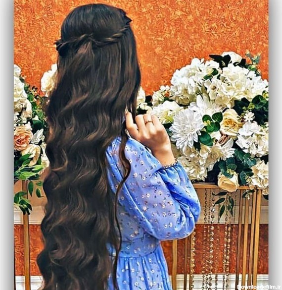 عکس دختر با موهای بلند از پشت برای پروفایل
