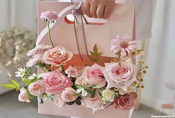 گل برای تولد خانم ها - بهترین ایده های هدیه دادن گل برای تولد خانم ها