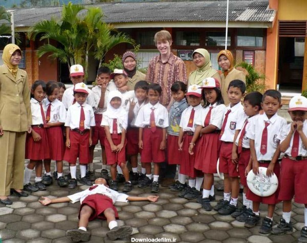 لباس فرم مدارس اندونزی