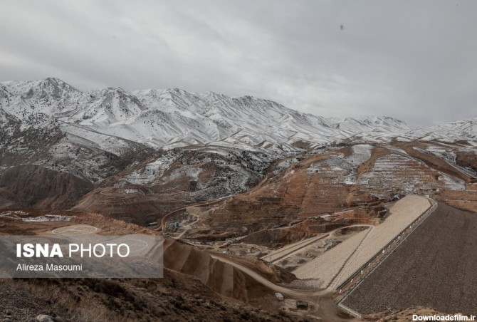 نمایی از سد نمرود در شهر فیروزکوه
