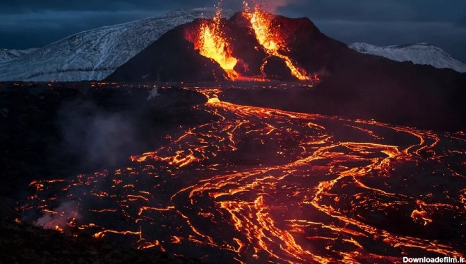  تصاویری آخرالزمانی از ایسلند؛ گدازه‌های آتشفشانی جاده‌ها را می‌بلعند