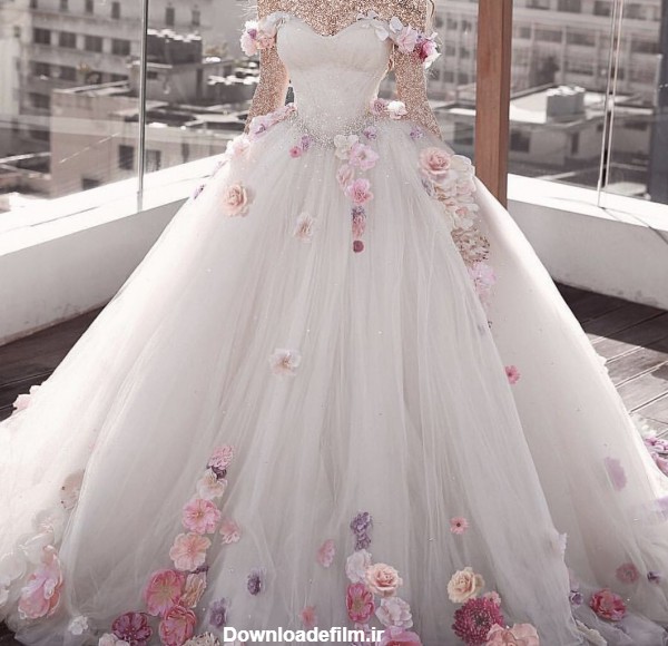 مدل های لباس عروس گلدار با استایل های جذاب و مد روز