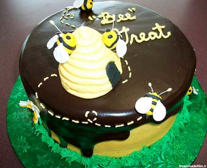 کیک تولد زنبوری برای کودکان