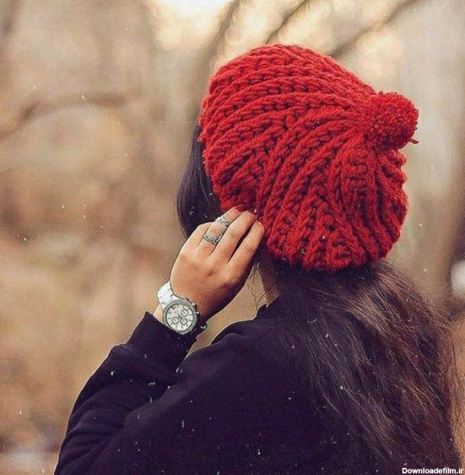 عکس پروفایل دخترونه دختری با کلاه قرمز - دانلود رایگان - پارس پی ان جی
