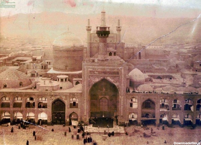 عکسی زیبا و قدیمی از حرم امام رضا (ع) در دوره ناصرالدین‌شاه