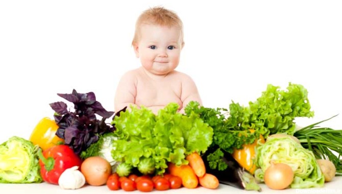 عکس زیبا از بچه و سبزیجات