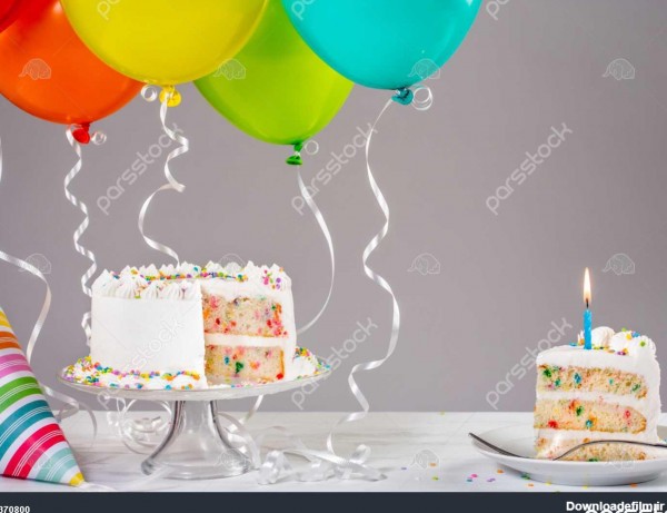 عکس کیک و شمع و بادکنک تولد