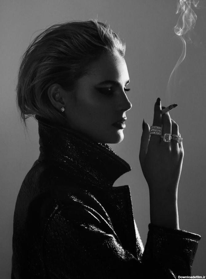 گالری عکس سیگار کشیدن دختر برای پروفایل + متن خاص