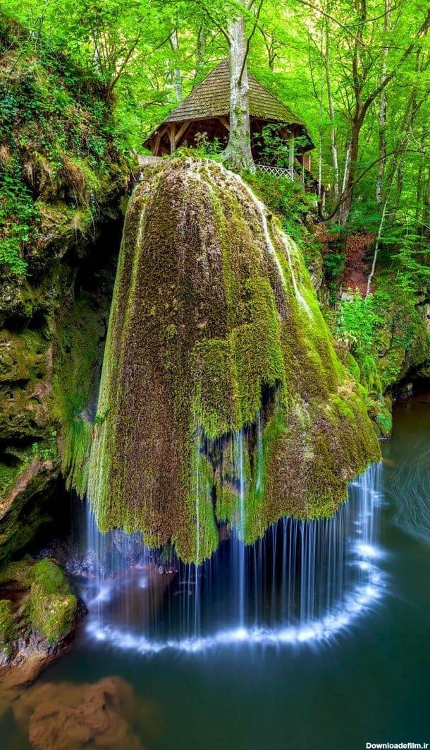 عکس/ آبشار عجیب و دیدنی در رومانی - جهان نيوز