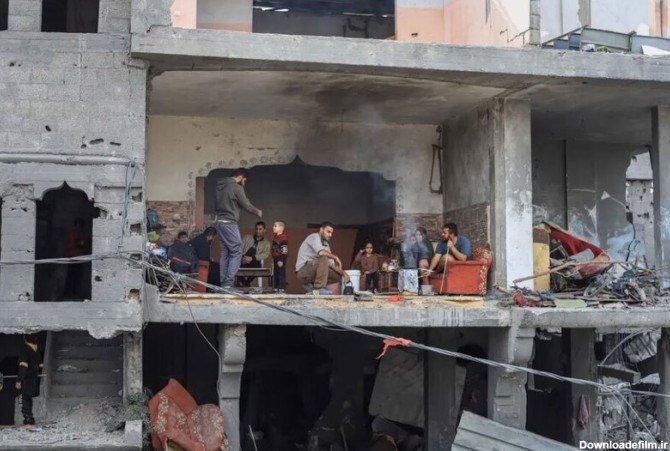 عکس/ زندگی در خانه های ویران شده در نوار غزه