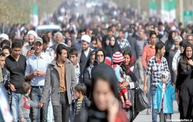 سقوط جامعه ایران به پایین‌ترین سطح نیازها؛ صف مهاجران در سفارت‌خانه‌ها