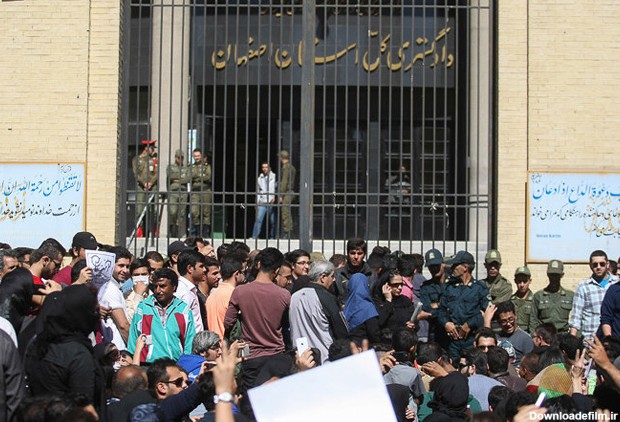 فرارو | (تصاویر) تجمع معترضان اسیدپاشی در اصفهان