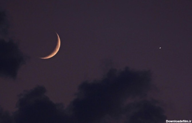 عکس هلال ماه شب سوم