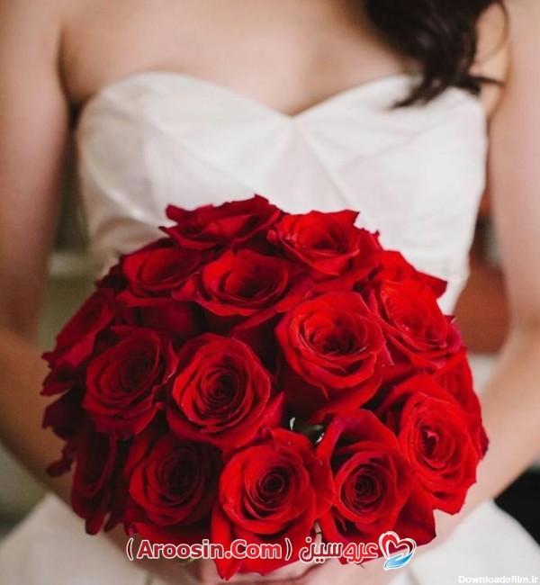 عکس لباس عروس با گل رز قرمز