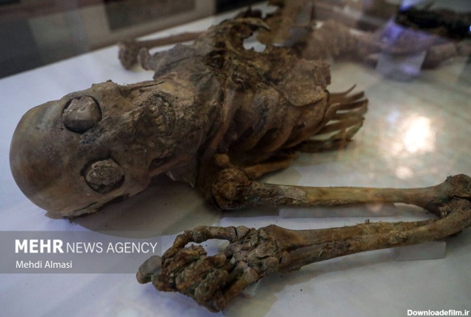 عکس مرد نمکی در موزه ایران باستان