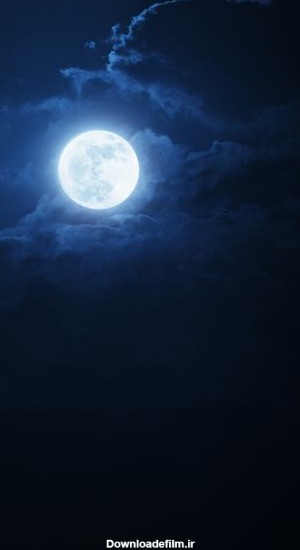 نمایشی شب ابرها و آسمان با زیبا کامل ماه آبی 1273205