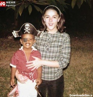 تصویری متفاوت از کودکی باراک اوباما در کنار مادر سفید پوستش ...