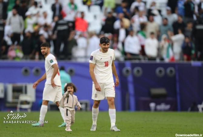 عکس| جشن پیروزی ترابی و دخترش در استادیوم/ قلی‌زاده با پسر ...